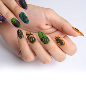 Ghoul Glamour Black Halloween Press-On Nails