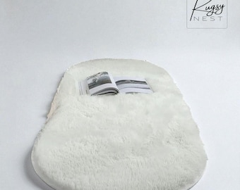 Nordic Oval Faux Fur Rug: Plush Modern Home Decor