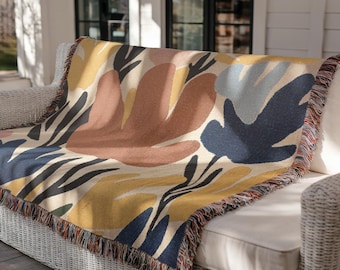 Colorful Modern Floral Woven Blanket, Abstract Bold Flowers Throw, Cozy Boho Decor Bedspread, Mid Century Style Blanket, Gift For Her 00245