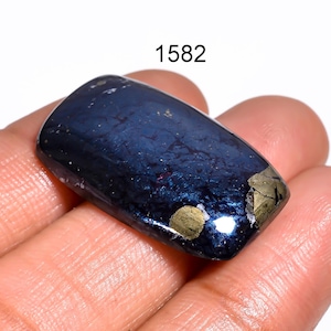 Cabochão de covelita natural, gema solta, para confecção de joias.