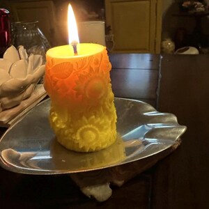 Bougie tournesol : coulée à la main 200 g, musc égyptien, miel de vanille, sauge image 7
