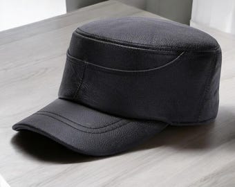 Schwarze Leder Militär Cap, handgemachter Echtleder Hut, im klassischen Army Style