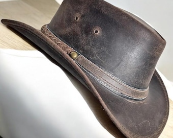 Chapéu Outback artesanal em couro marrom, estilo cowboy western vintage para homens.