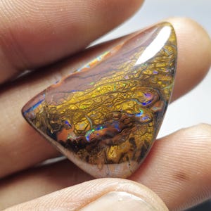 Koroit Boulder Opal TG063