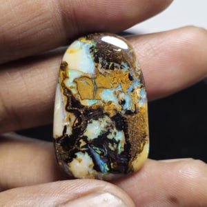 Koroit Boulder Opal TG061