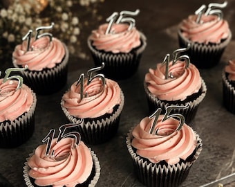 Adornos para cupcakes con números personalizados, decoraciones acrílicas de espejo para cupcakes de cumpleaños, para quinceañeras y fiestas importantes.