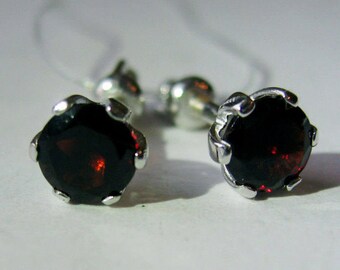 Natural Garnet In Sterling Silver Stud Screw Back Earrings. 5ct.