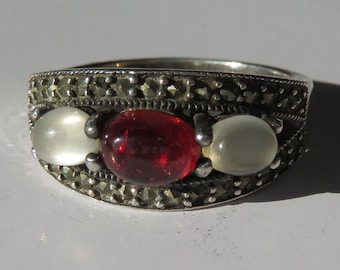 Natural Garnet, Moonstones, Marcasites In Sterling Silver Band Ring. Size 8