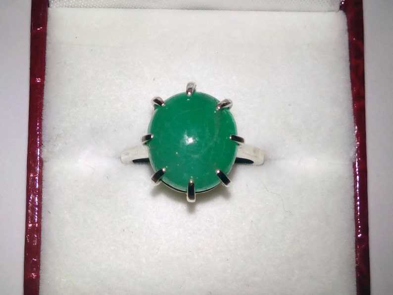 Size 6. 4.9ct Natural Green Emerald Cabochon In Sterling Silver Ring