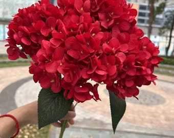 Silk Hydrangea Bouquet with 5 Heads – Artificial Flowers for Wedding Decor, Home Decoration, Living Room Arrangements and Party Floral Props
