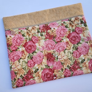 New! Project Bags for Cross Stitch, fully lined project bag for Cross stitch, Sewing, Quilting, and Crafts - Cabbage Roses