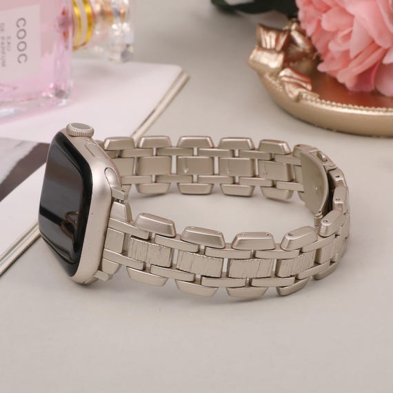 Luxury Court Style Apple Watch Band: Slim Stainless Steel  display picture 3