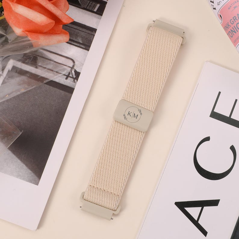 Galaxy Watch 7 nylon strap with quick-release pins, sporty and lightweight