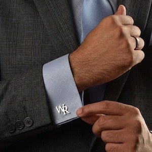 Benutzerdefinierte Groomsmen Geschenke, Groomsmen Vorschlag, Manschettenknöpfe mit vergoldeter Initiale, Hochzeitsgeschenk, Manschettenknöpfe für Bräutigam, Vater, Trauzeuge Vorschlag.