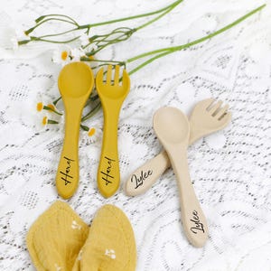 Gepersonaliseerde siliconen babylepel en vork, gegraveerd bestek