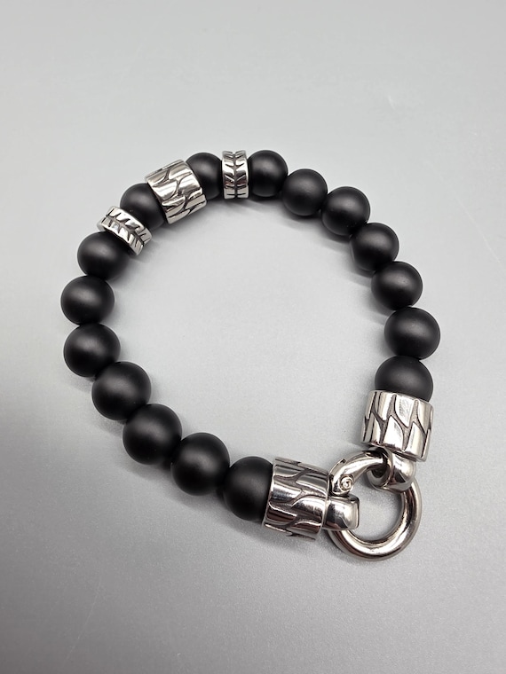Bracelet made of onyx or lava stone – for women and men