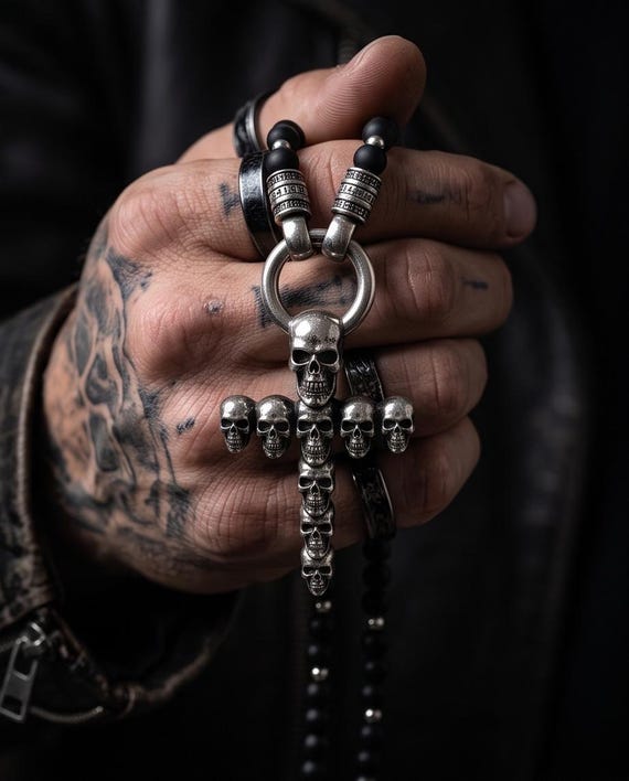 Onyx necklace with stainless steel cross pendant in skull design – individually customizable