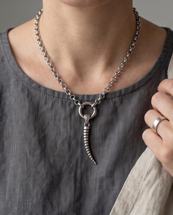 Stainless steel chain with wolf tooth pendant