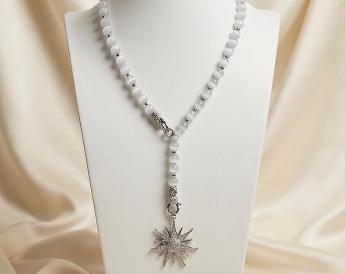 Elegant moonstone necklace with stainless steel and cubic zirconia – pendant choice: sun or lily