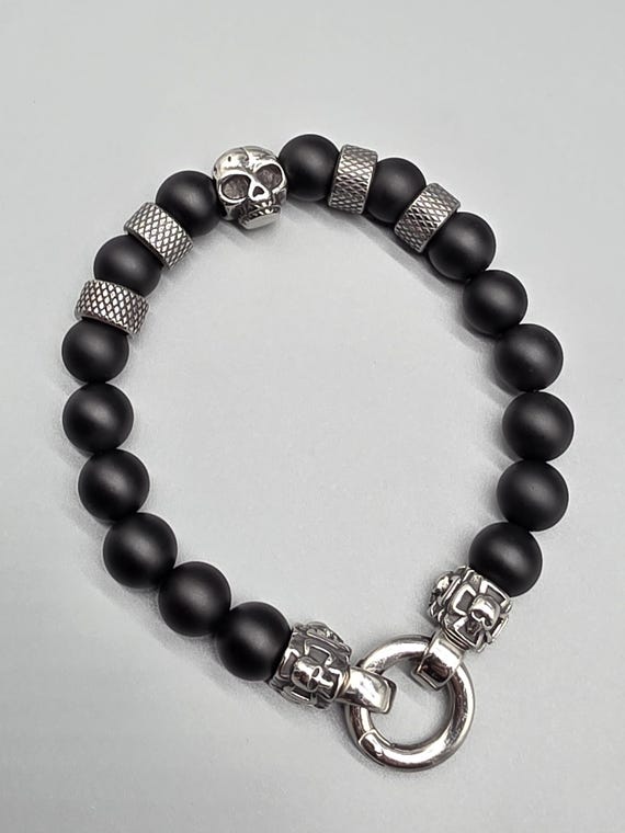 Bracelet made of onyx or lava stone – for women and men