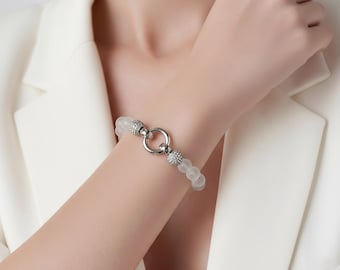 Elegant moonstone and pearl bracelet for women with stainless steel elements and rhinestones