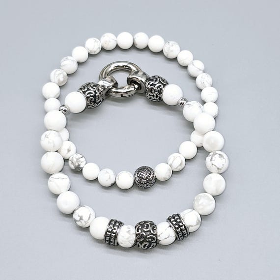 White howlite beaded bracelet set with stainless steel elements
