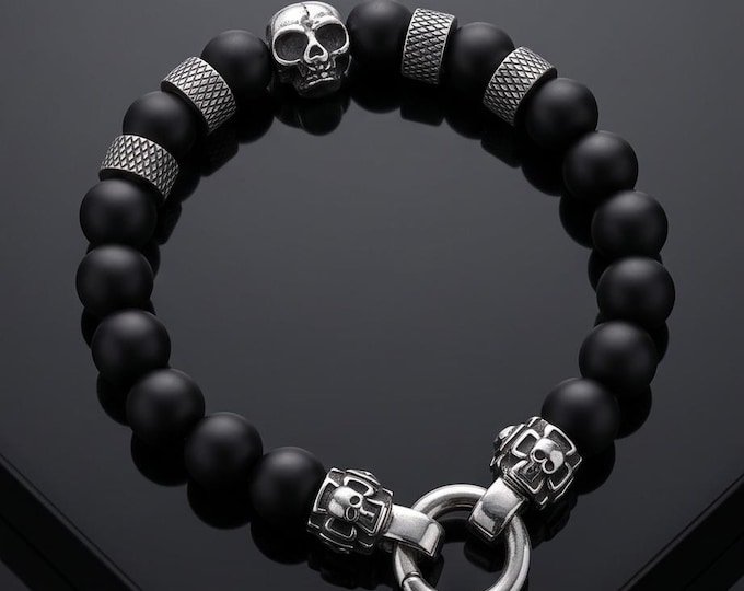 Skull bracelet made of onyx, tiger's eye, jasper, howlite or lava stone