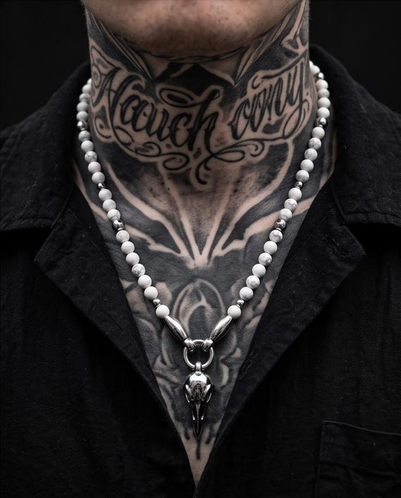 Stylish men's and unisex pearl necklace with onyx or howlite and stainless steel raven