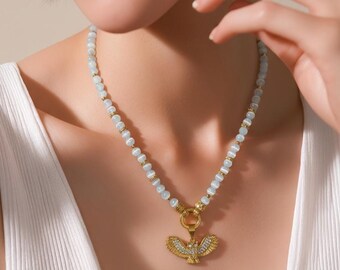 Elegant moonstone pearl necklace for women with stainless steel elements and pendant