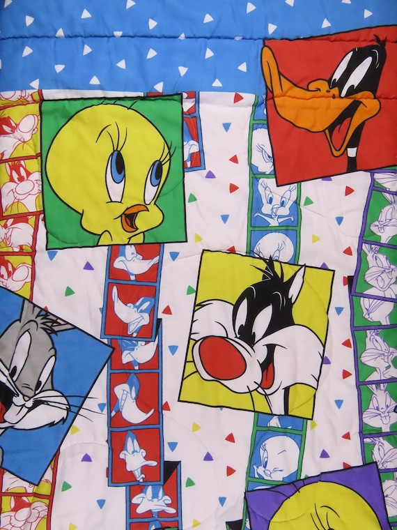 Vintage Looney Tunes twin comforter