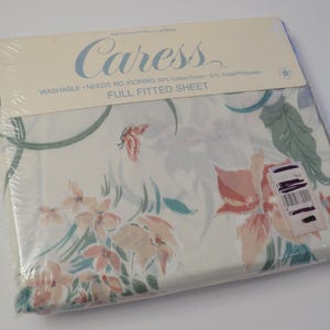 Vintage Caress by Springs Floral full sized flat and fitted sheets -new in package