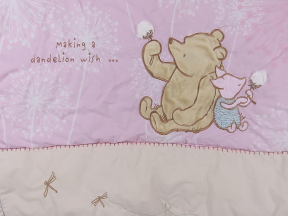 Classic Winnie the Pooh crib comforter