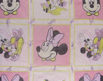 Vintage Minnie Mouse blanket
