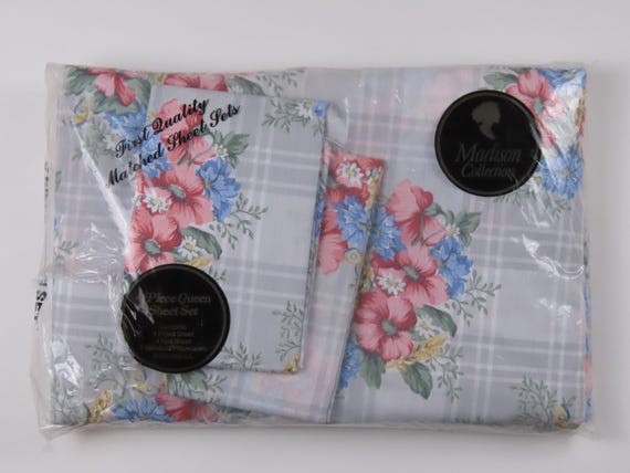 Vintage Madison Collection Floral Queen sized sheet set -includes flat, fitted, and 2 pillowcases -New in package