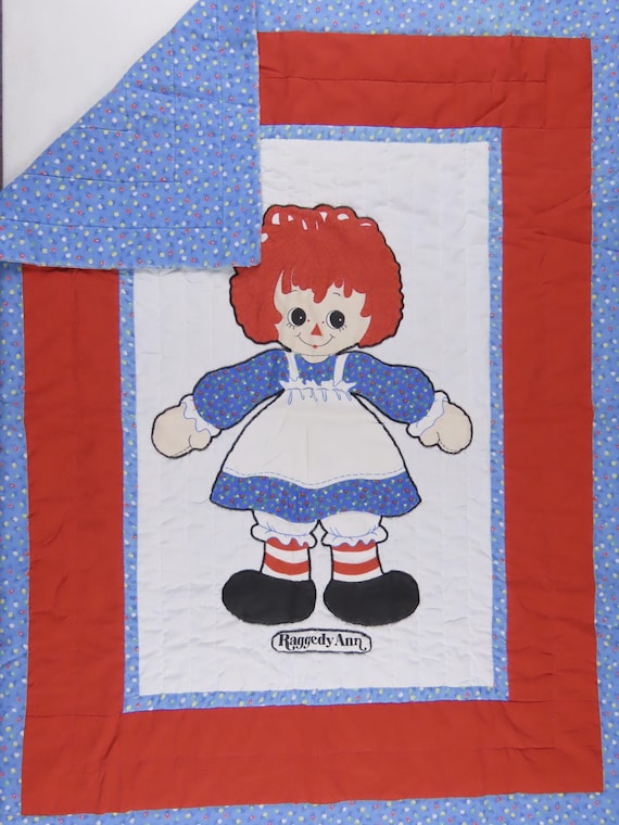 Vintage Raggedy Ann small quilted blanket