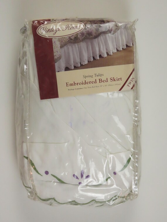 Vintage "Spring Tulips" floral twin bed skirt -new in package