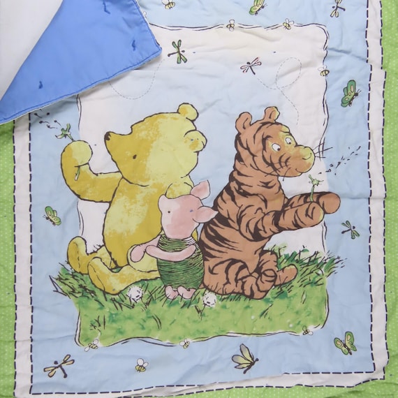 Classic Winnie the Pooh small blanket