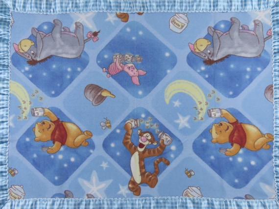 Vintage Winnie the Pooh small fleece blanket