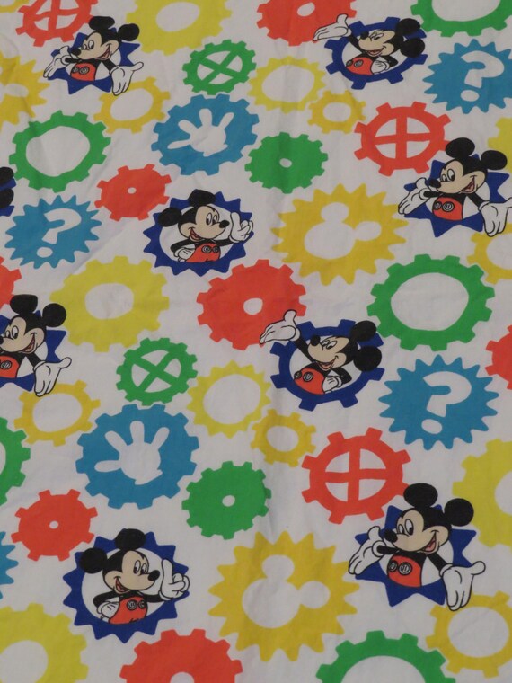 Vintage Mickey Mouse Toddler top sheet