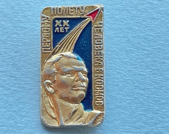 20 Years First Human Spaceflight Gagarin USSR Metal Badge