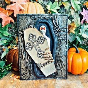 3D Coffin Leather Journal: Handmade Gothic Grimoire, Halloween Book of Shadows