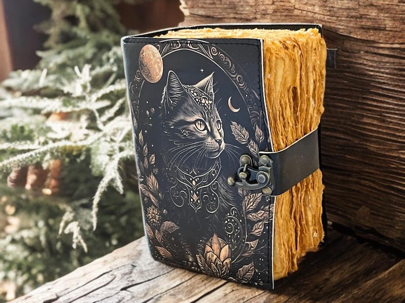 Celtic Cat Leather Grimoire: 400-Page Witchcraft Journal, Spell Book, Sketchbook image 9