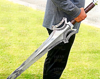 Espada larga medieval de fantasía / Espada decorativa forjada a mano / Hoja de exhibición coleccionable / Accesorio de disfraz LARP / Regalo para amantes de las espadas.