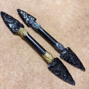 Obsidian Double-Point Ritual Wand with Resin Handle, 33cm Handmade Crystal Spear for Wiccan Altar, Witchcraft Ceremonial Tool, Fantasy Decor
