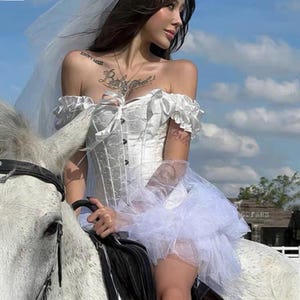 White Corset Top Bustier, Off Shoulder Bridal Corset, Gothic Fairycore Corset Dress, Vintage Lace Up Corset Lingerie