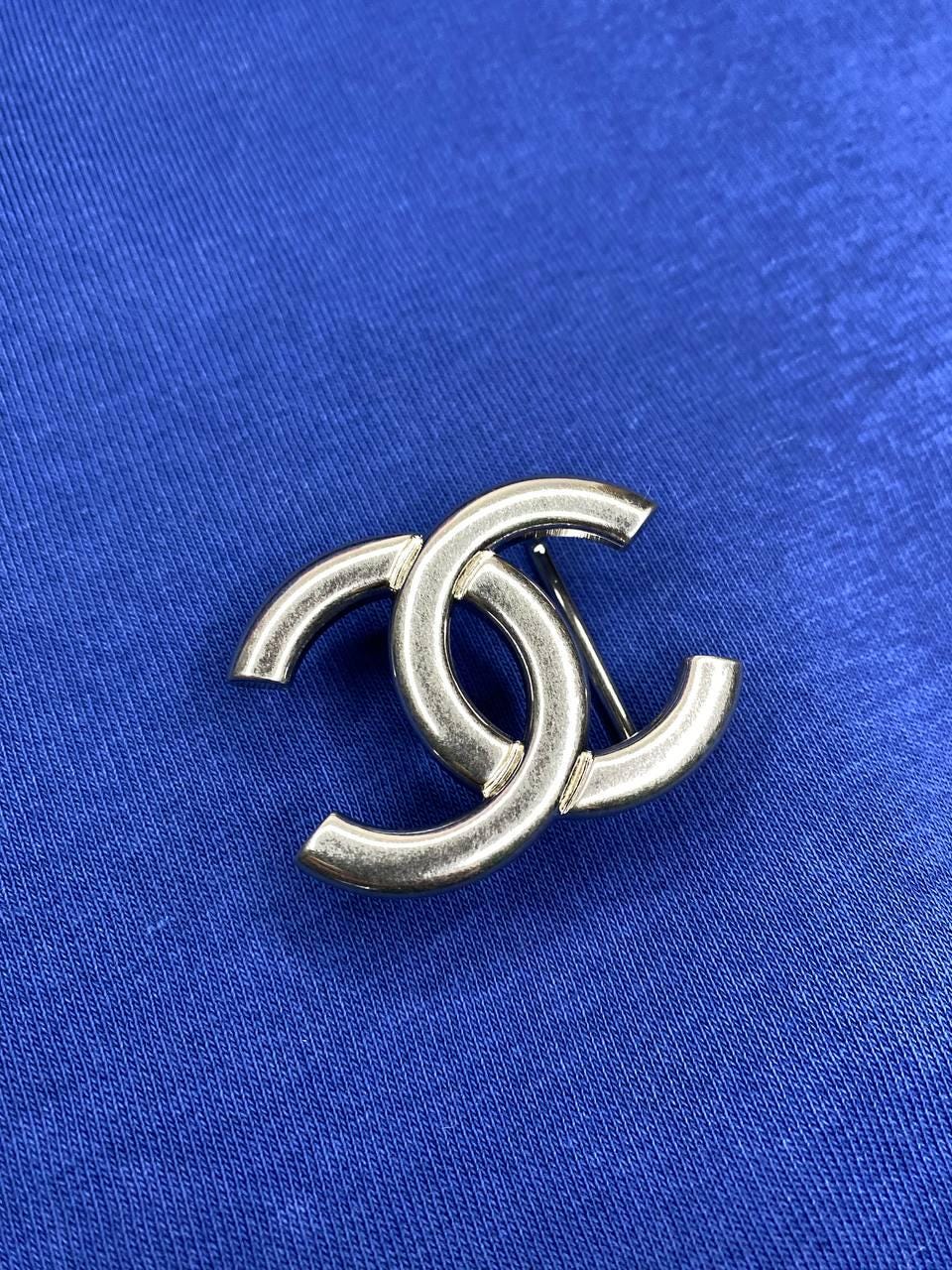 Auth Chanel Silver Metal Embossed Big CC Logo Black Patent Leather Belt -Size 80 Chanel Logo Metal - Etsy main image 4