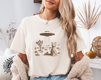 Vintage Comfort Colors UFO Cowboy Cat T-Shirt: Retro Western Style