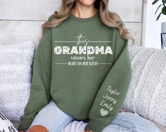 Sudadera personalizada para abuela. Suéter con el corazón en la manga. Con el nombre del niño en la manga. Suéter para abuela. Regalo personalizado para abuela.