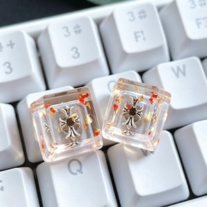 Copritasto in resina trasparente con croce gotica per tastiera meccanica, tasto accento argento, copritasto artigianale con lamina rossa e oro, novità scura per la configurazione della scrivania, regalo per gamer