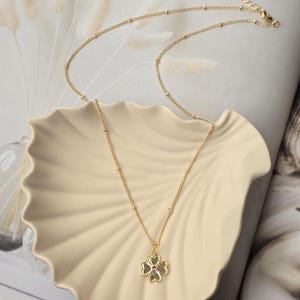 14k Gold Plated Clover Necklace Gold Flower Necklace Dainty Everyday Jewelry Elegant Necklace Gift Bridesmaid gift Anniversary special Gift